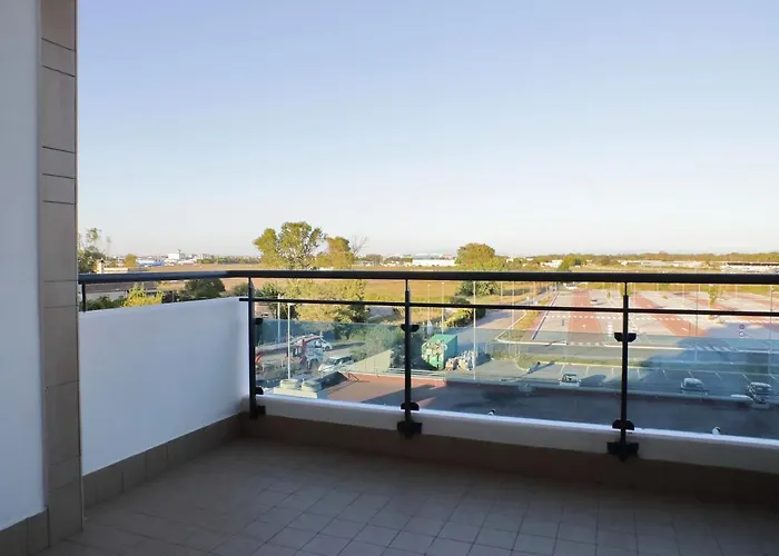 A Due Passi Dall'aeroporto - Comodo Per Il Viaggio